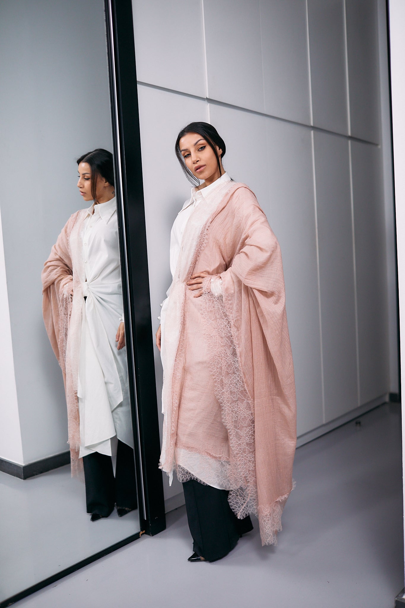 Pink Cashmere Shawl With Pink Dantel